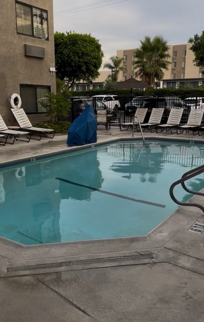 Best Western Plus Park Place Inn and Mini Suites - Pool and Hot Tub
