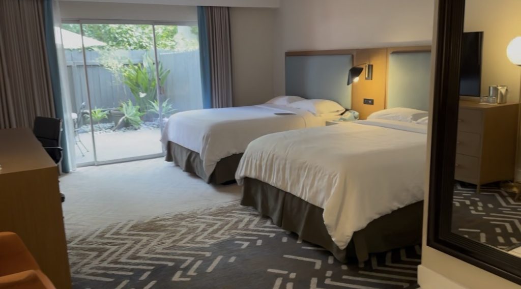 The Anaheim Hotel - 2 Queen Standard Room with Patio Access