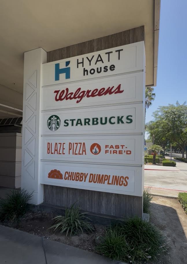 Hyatt House Nearby Stores and Restaurants